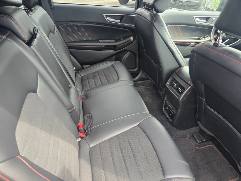 Certified 2023 Ford Edge ST-Line AWD/4WD image 12