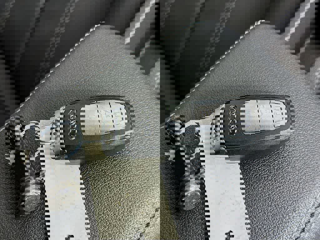 Used 2024 Audi A3 2.0T Premium image 25