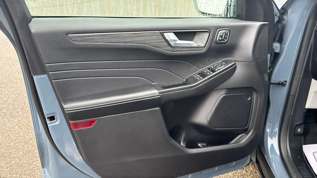 Certified 2023 Ford Escape Platinum image 8