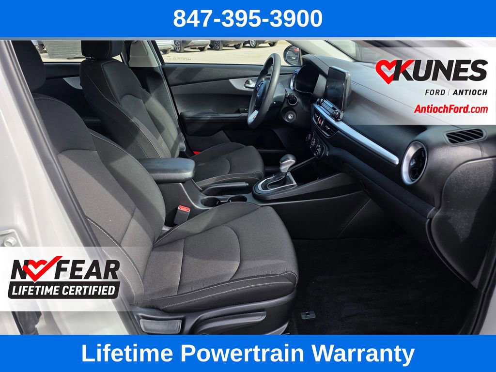 Used 2023 Kia Forte LXS w/ LXS Technology Package FWD image 32