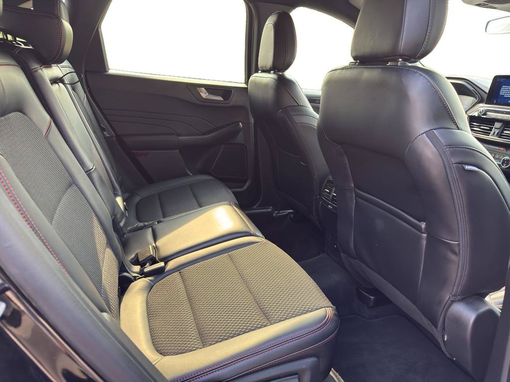 Certified 2025 Ford Escape Platinum AWD/4WD image 7