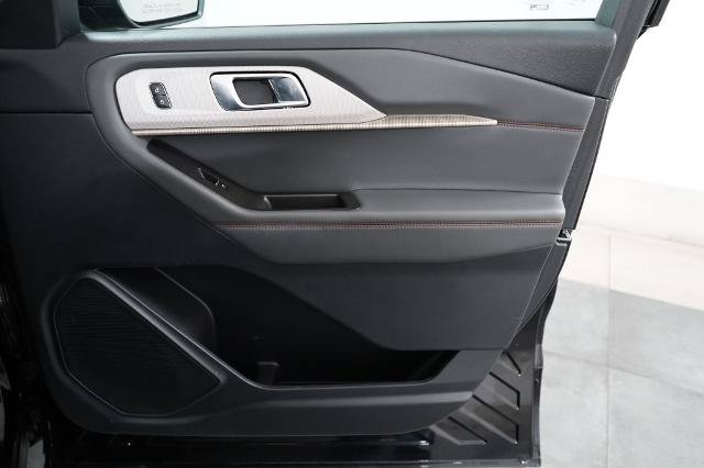 Certified 2025 Ford Explorer Active RWD image 34