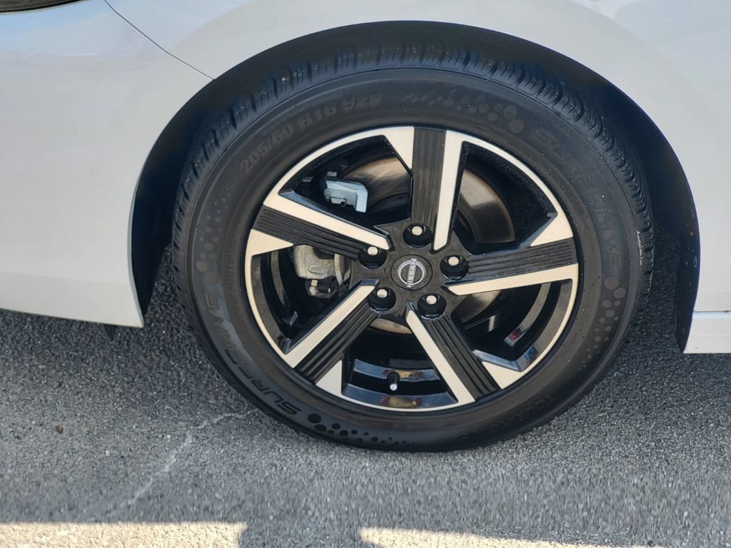 Used 2024 Nissan Sentra SV FWD image 10