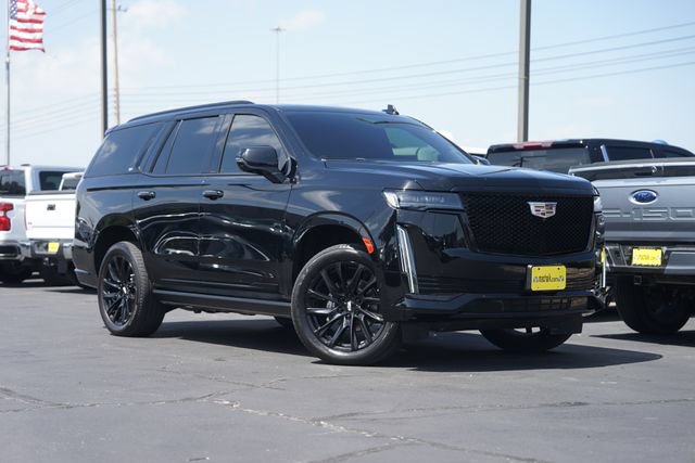 Used 2023 Cadillac Escalade Sport Platinum w/ LPO, ONYX Package AWD/4WD image 2