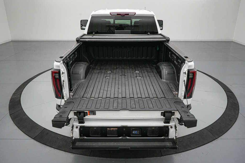 Used 2024 GMC Sierra 2500 AT4 w/ AT4 Premium Plus Package AWD/4WD image 6