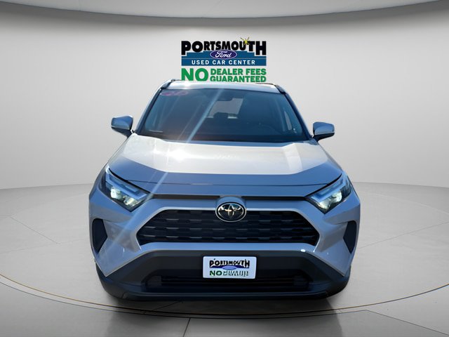 Used 2024 Toyota RAV4 XLE AWD/4WD image 9