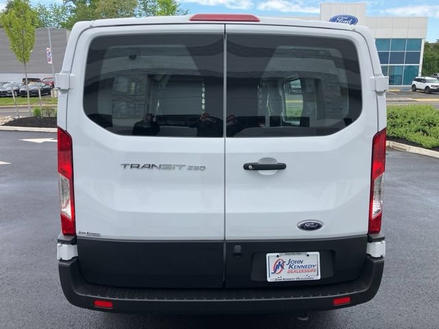Certified 2025 Ford Transit 250 Low Roof w/ Exterior Upgrade Package RWD image 5