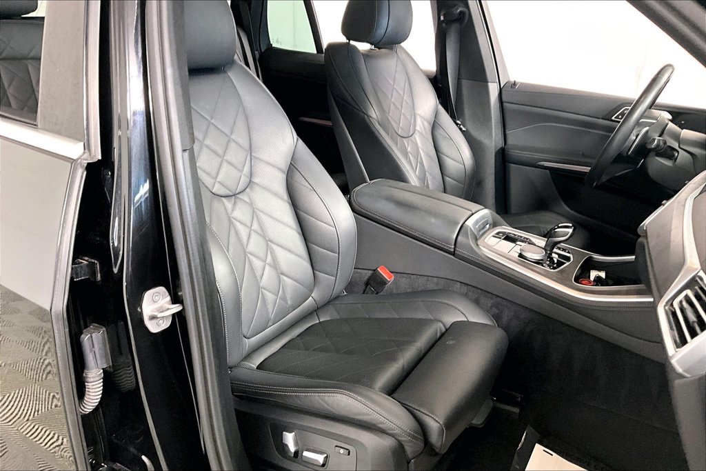 Used 2023 BMW X5 xDrive40i AWD/4WD image 7