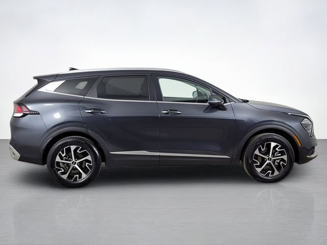 Used 2024 Kia Sportage EX image 2