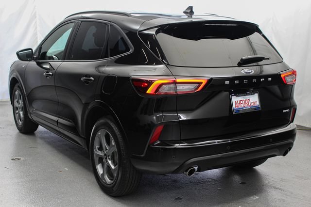Certified 2023 Ford Escape ST-Line w/ Tech Pack #1 AWD/4WD image 7