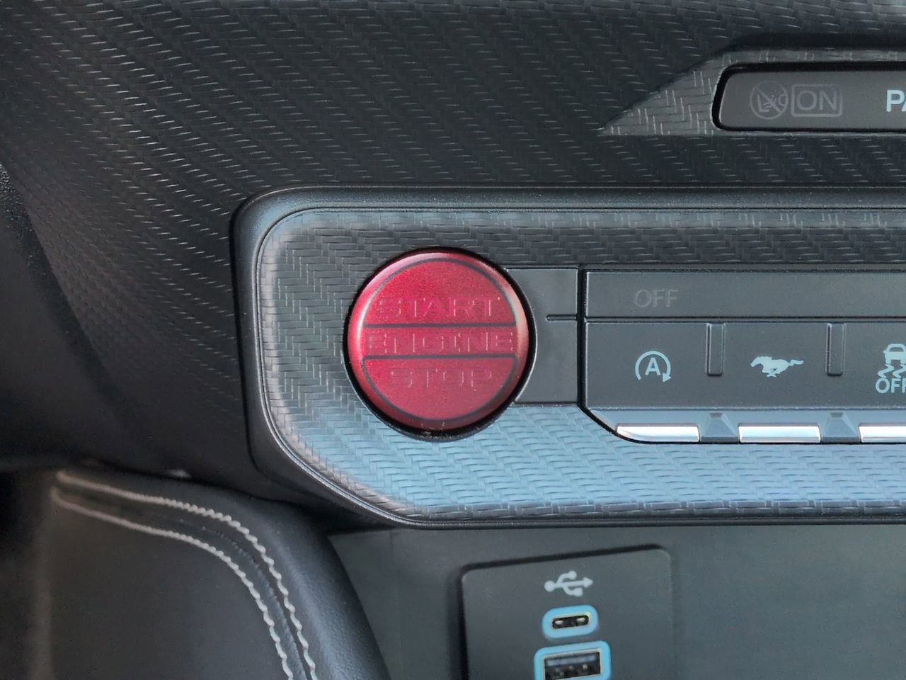 Certified 2025 Ford Mustang GT Premium RWD image 28
