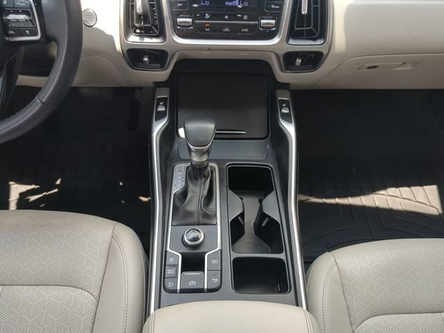 Used 2022 Kia Sorento EX w/ Panoramic Sunroof Package FWD image 21