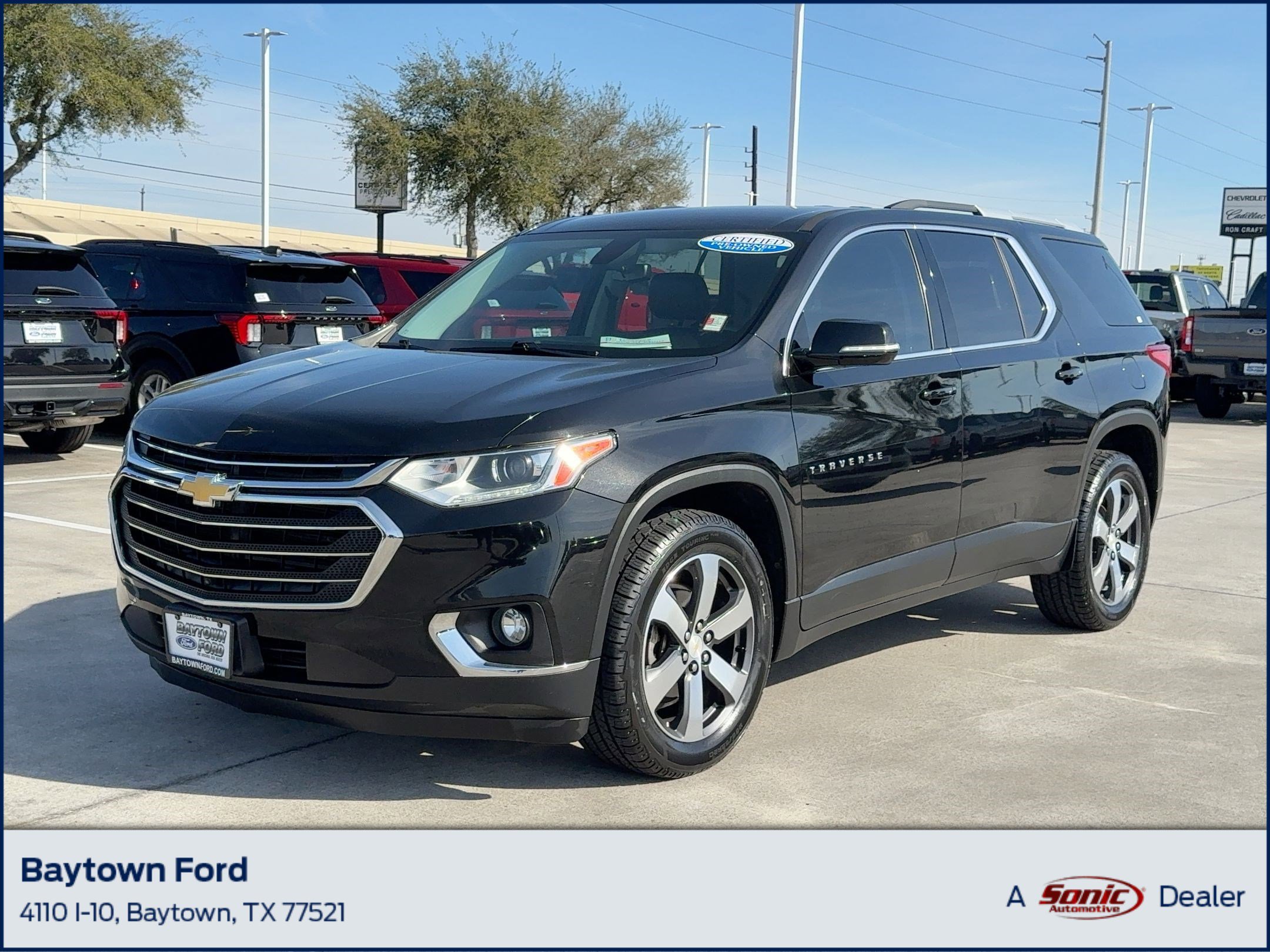 Used 2018 Chevrolet Traverse LT image 1