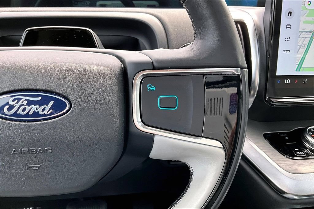 Certified 2025 Ford Expedition Platinum AWD/4WD image 18