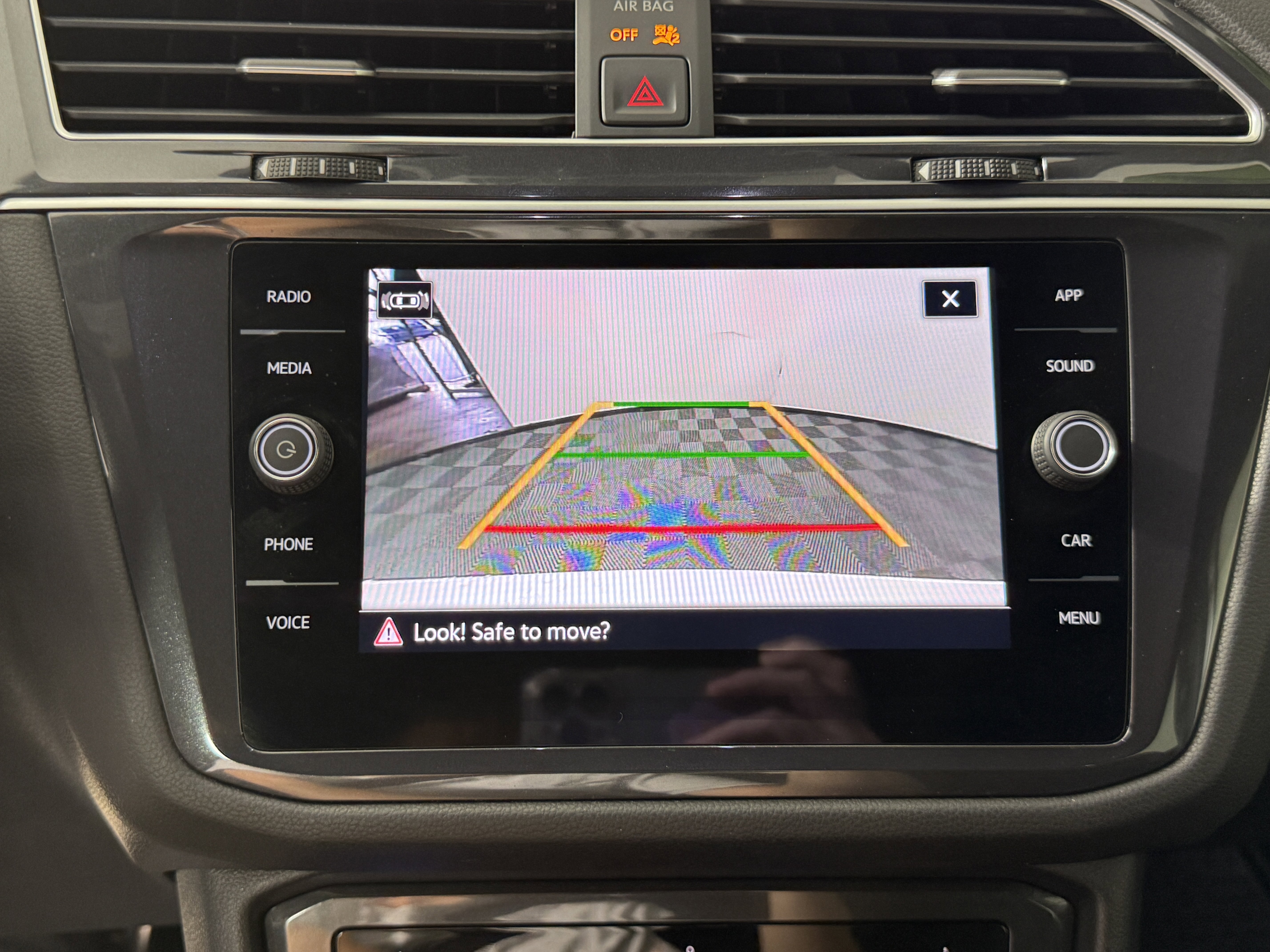 Used 2024 Volkswagen Tiguan SE R-Line image 19