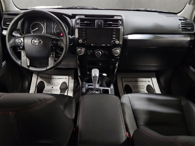 Used 2022 Toyota 4Runner TRD Off-Road Premium AWD/4WD image 2