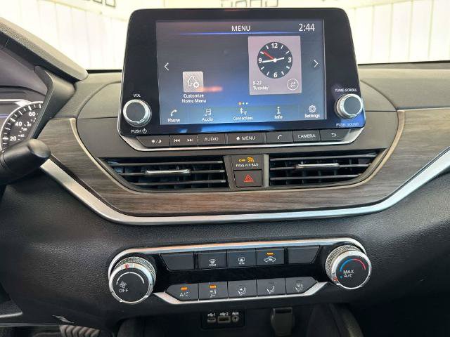 Used 2025 Nissan Altima 2.5 SV FWD image 29