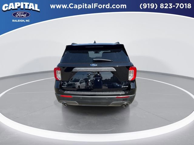 Certified 2022 Ford Explorer XLT w/ Equipment Group 202A image 5