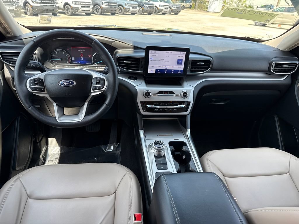 Certified 2024 Ford Explorer XLT w/ Equipment Group 202A image 6