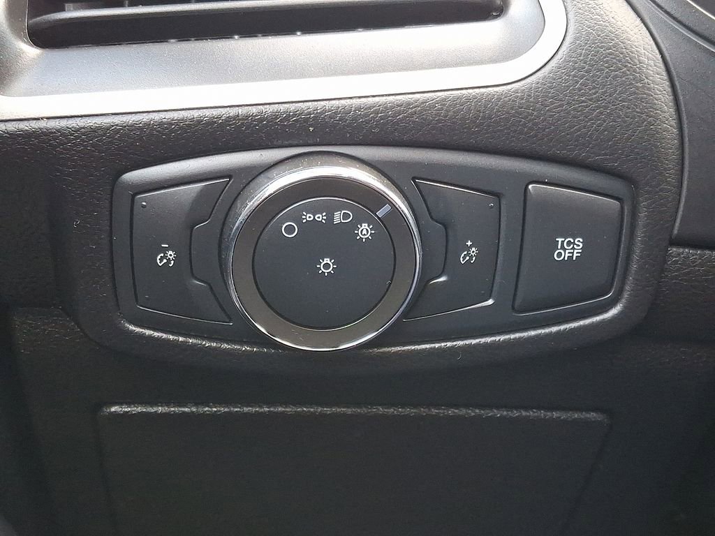 Certified 2022 Ford Edge SE image 25