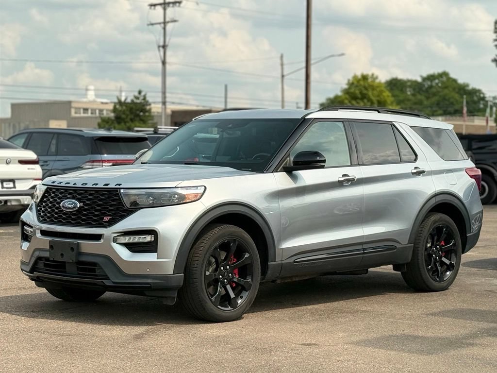 Certified 2024 Ford Explorer ST w/ Technology Package AWD/4WD image 43