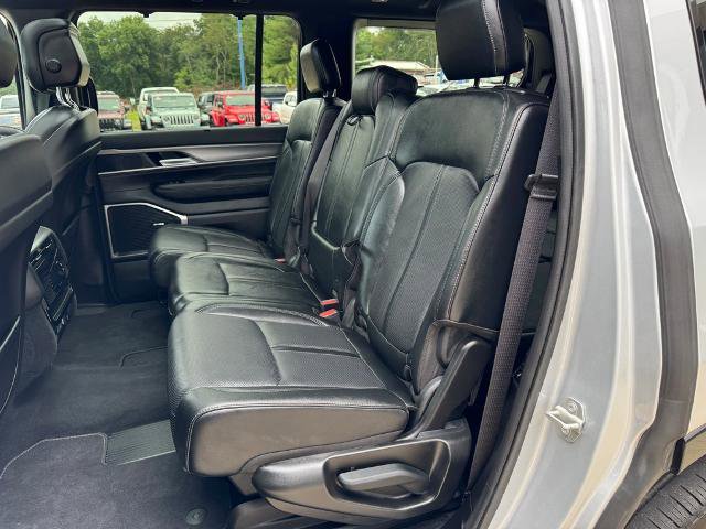 Used 2024 Jeep Wagoneer Series II w/ Convenience Group I image 9