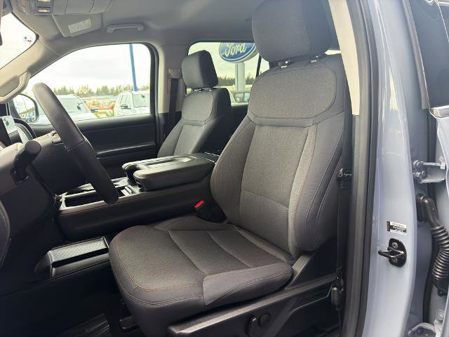 Certified 2025 Ford Expedition Active image 21