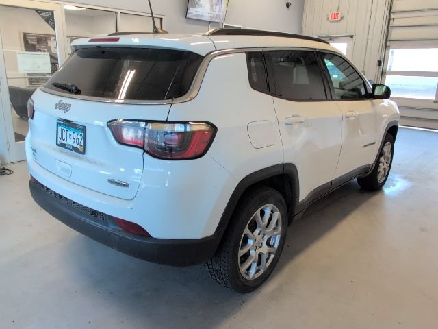 Used 2022 Jeep Compass Latitude AWD/4WD image 5