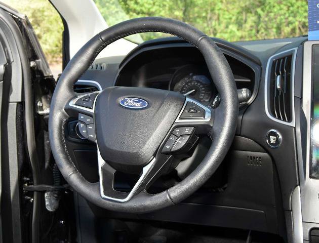 Certified 2023 Ford Edge SEL w/ Convenience Package AWD/4WD image 15