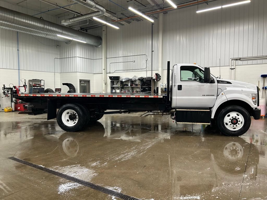 Certified 2022 Ford F750 2WD Regular Cab Super Duty image 6