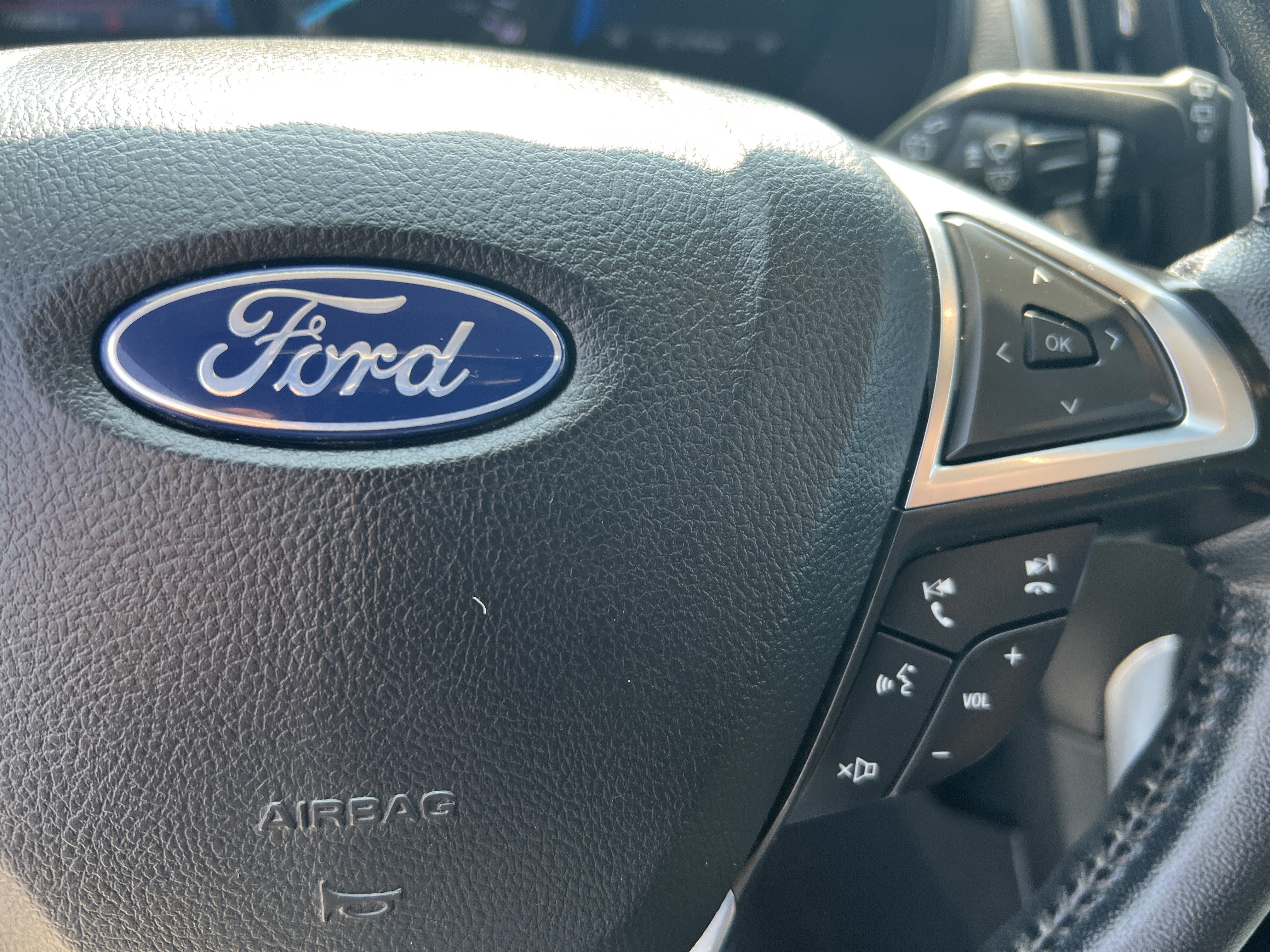 Certified 2024 Ford Edge Titanium AWD/4WD image 31