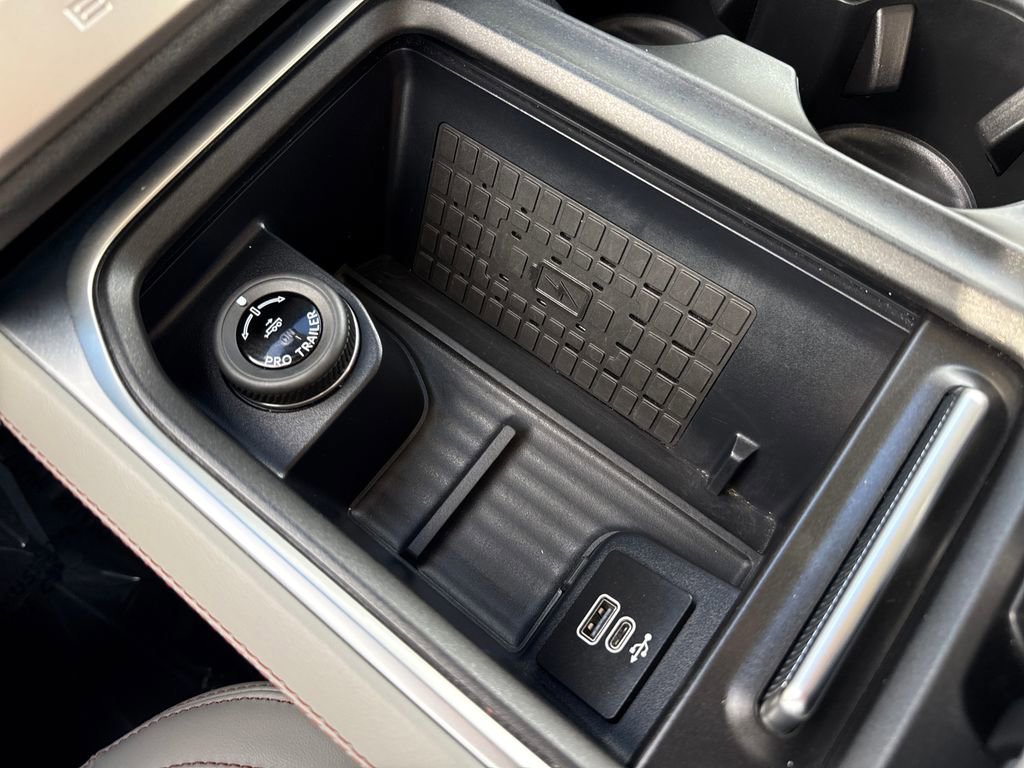 Certified 2025 Ford Expedition Active image 24