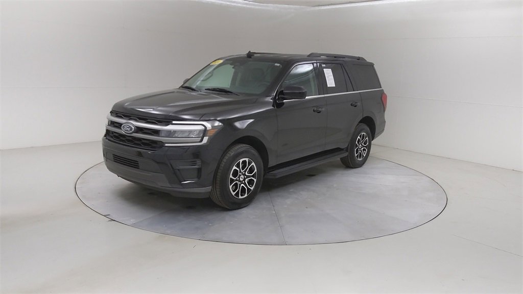 Certified 2024 Ford Expedition XLT image 22