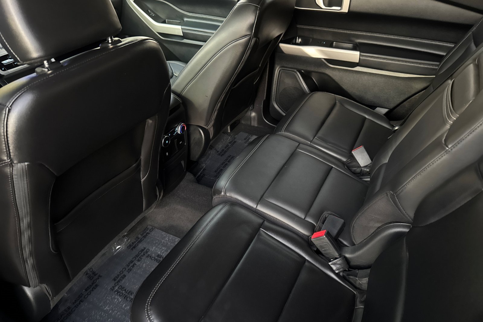 Certified 2022 Ford Explorer XLT w/ Equipment Group 202A image 13