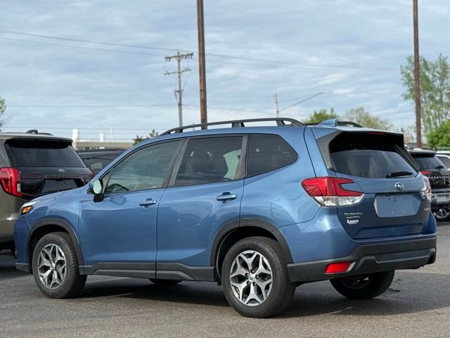 Used 2022 Subaru Forester Premium AWD/4WD image 41