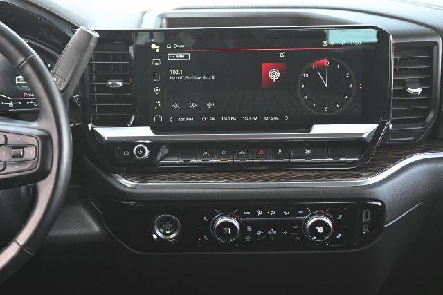 Used 2023 GMC Sierra 1500 SLE image 26