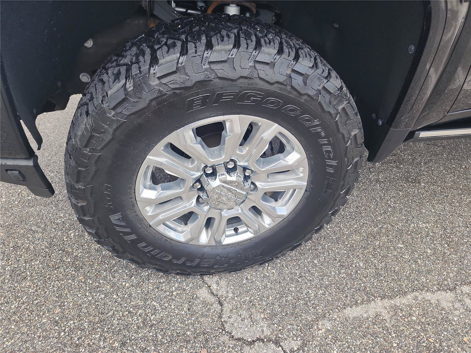 Used 2023 GMC Sierra 2500 Denali w/ Denali Ultimate Package AWD/4WD image 11