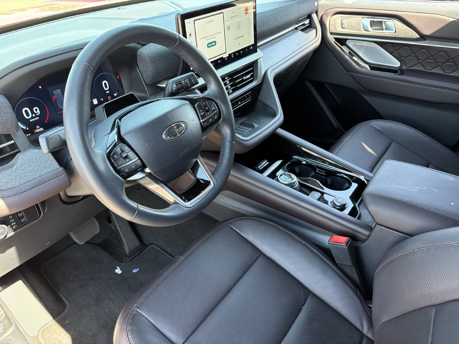 Certified 2025 Ford Explorer Platinum w/ LUX Leather Package AWD/4WD image 23