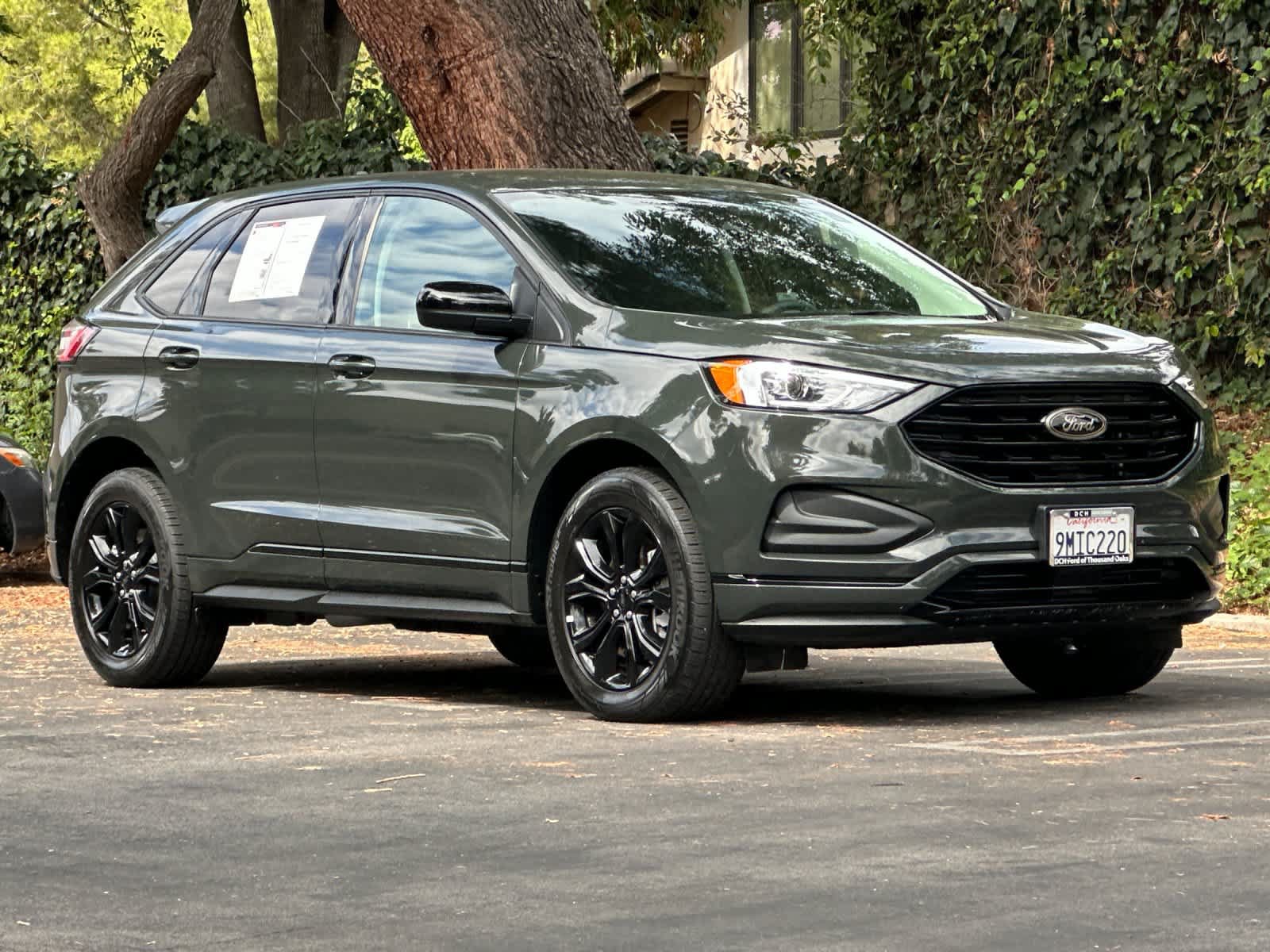 Certified 2024 Ford Edge SE w/ Black Appearance Package AWD/4WD image 9