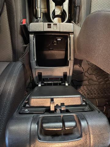 Used 2017 Jeep Wrangler Unlimited Sport image 34