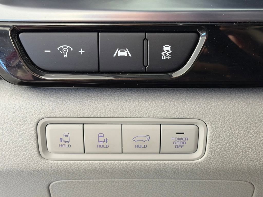 Used 2024 Kia Carnival SX Prestige image 23