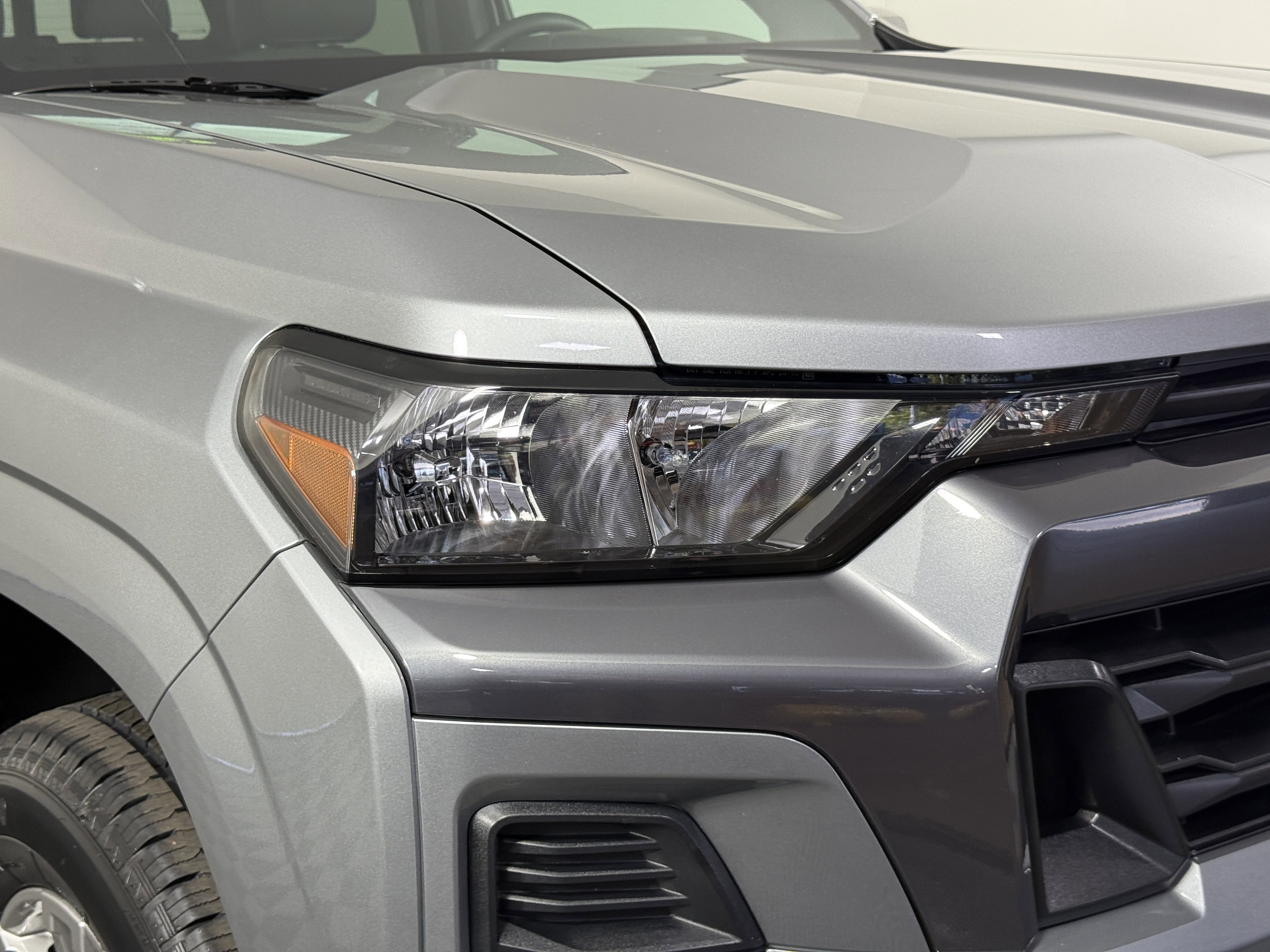 Used 2024 Chevrolet Colorado LT w/ LT Convenience Package II image 7