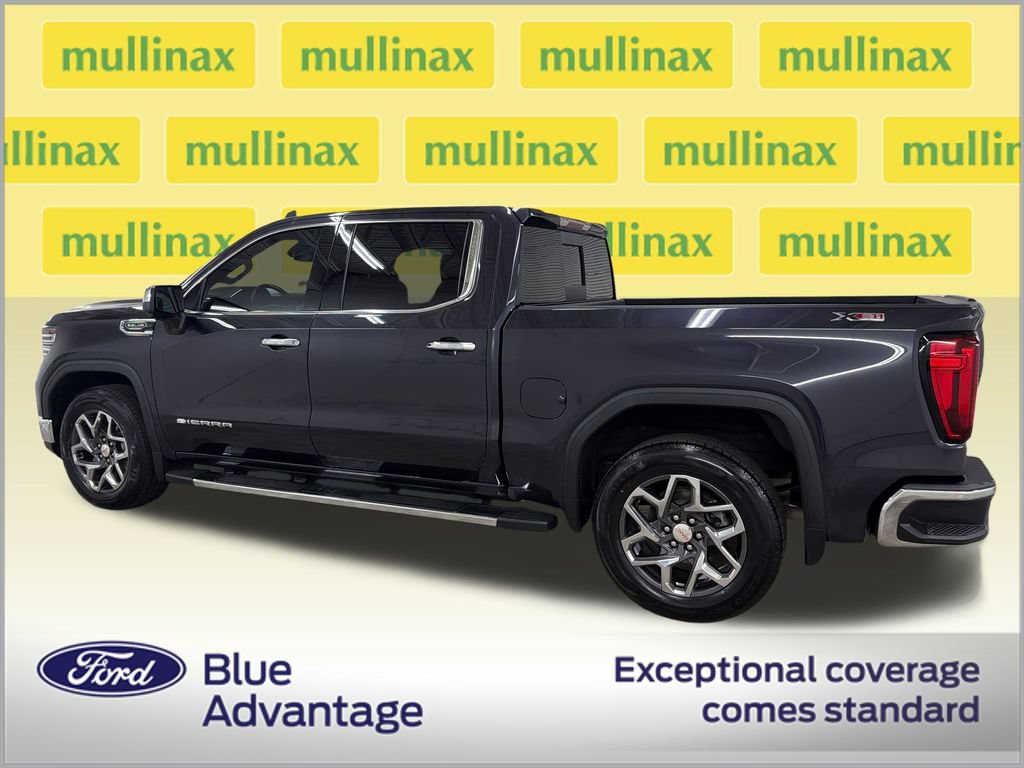 Used 2023 GMC Sierra 1500 SLT w/ SLT Premium Plus Package AWD/4WD image 11