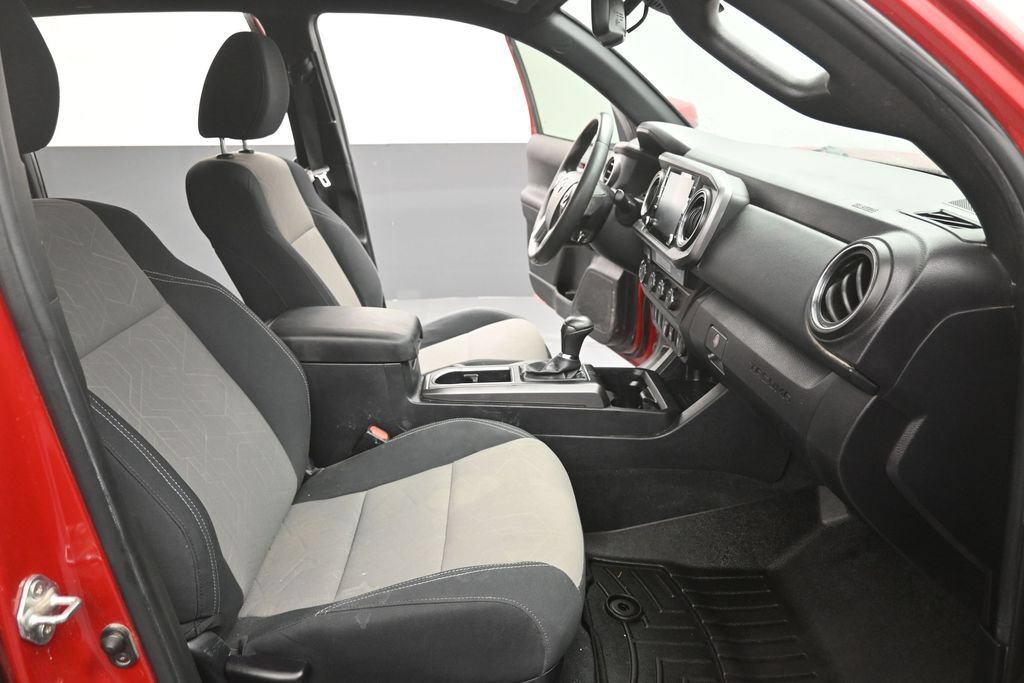 Used 2023 Toyota Tacoma TRD Off-Road w/ Technology Package AWD/4WD image 27