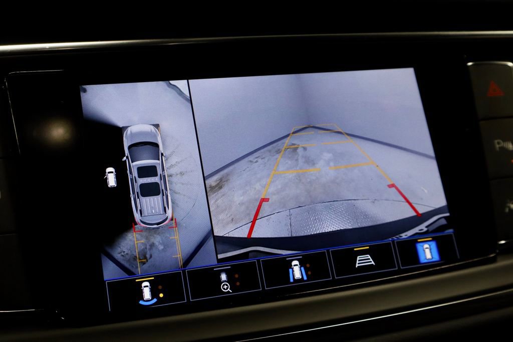 Used 2023 Buick Enclave Premium w/ Experience Buick Package AWD/4WD image 9