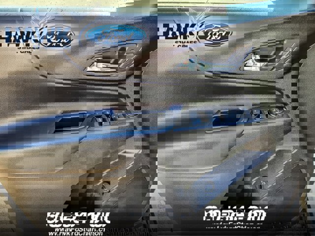 Used 2020 Chevrolet Equinox LT image 16