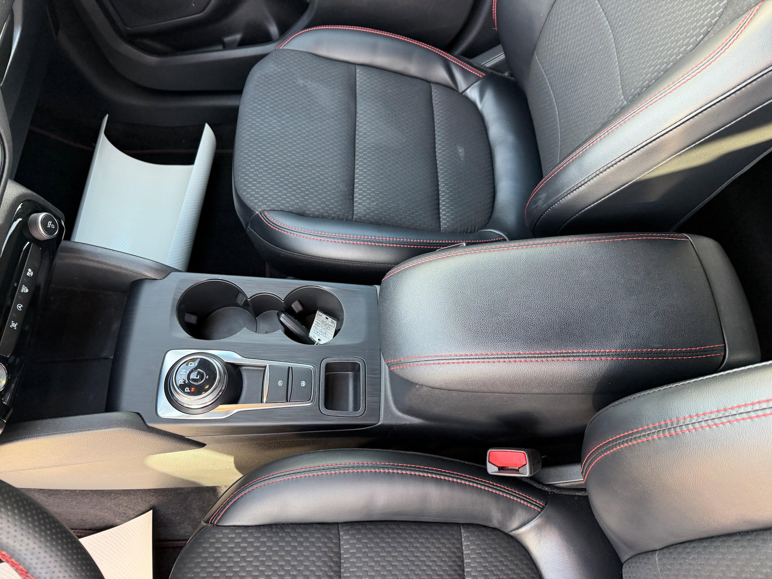 Certified 2023 Ford Escape ST-Line w/ Tech Pack #1 AWD/4WD image 15