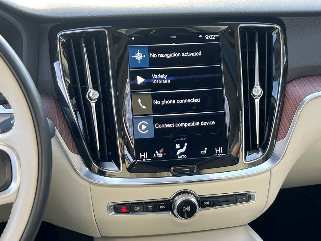 Used 2022 Volvo S60 B5 Momentum w/ Climate Package image 20