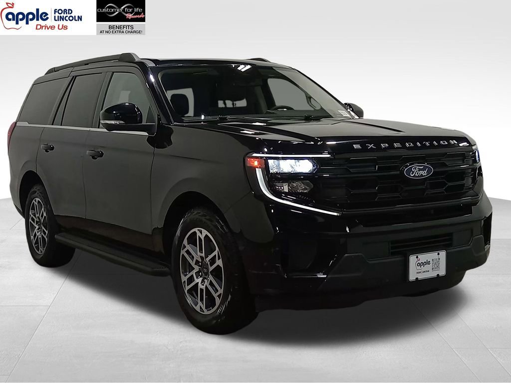 Certified 2025 Ford Expedition Active AWD/4WD image 1