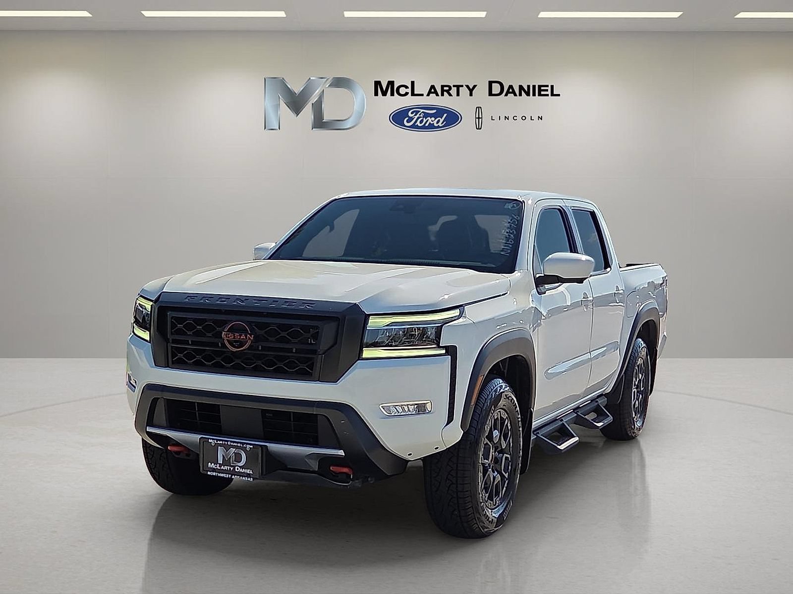 Used 2022 Nissan Frontier PRO-4X w/ Pro-4X Premium Package AWD/4WD video 2